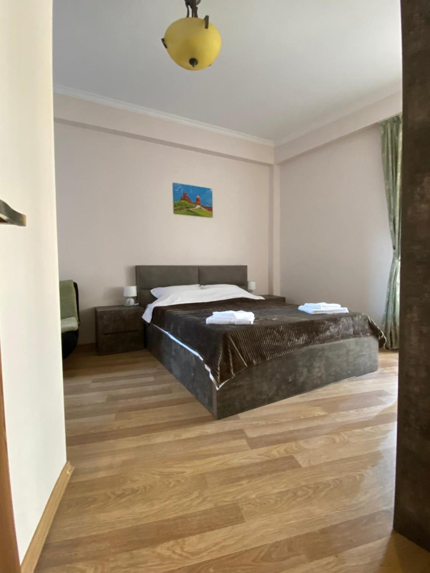 Siqvaruli Tbilisi Luaran gambar