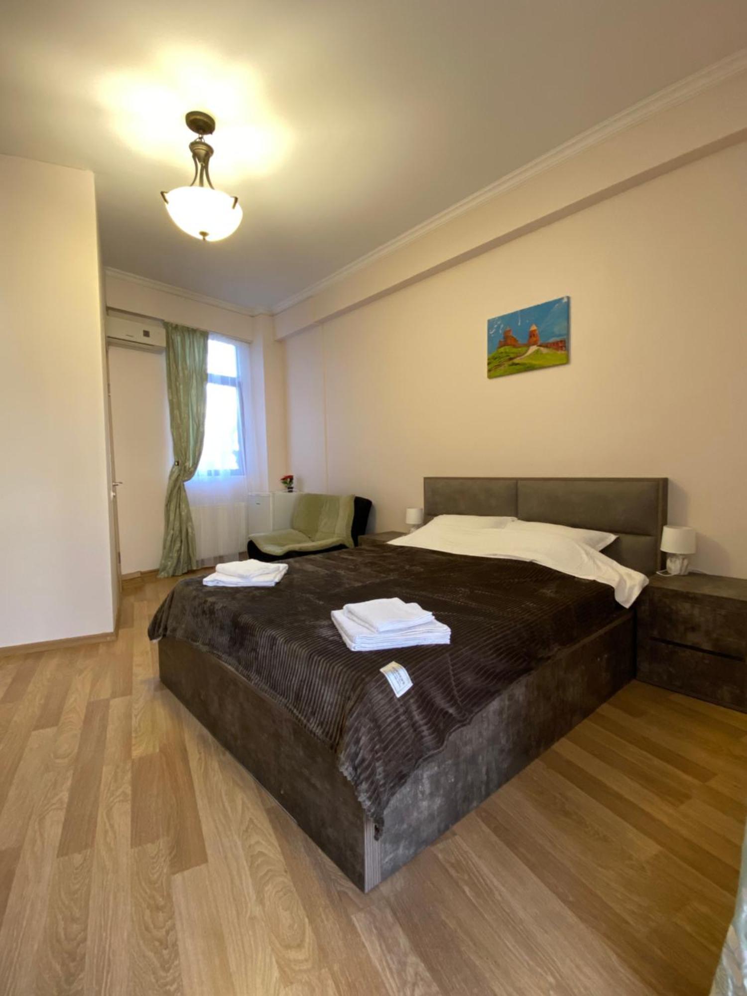 Siqvaruli Tbilisi Luaran gambar